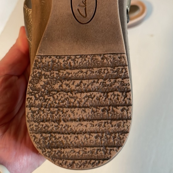NWOT Clarks Artisan Women’s Sandals, Size 11W - Picture 10 of 12